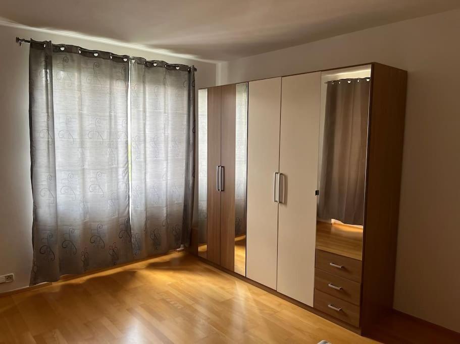 Apartment Hurka - 15 Min Do Centra, Garaz Praga Esterno foto